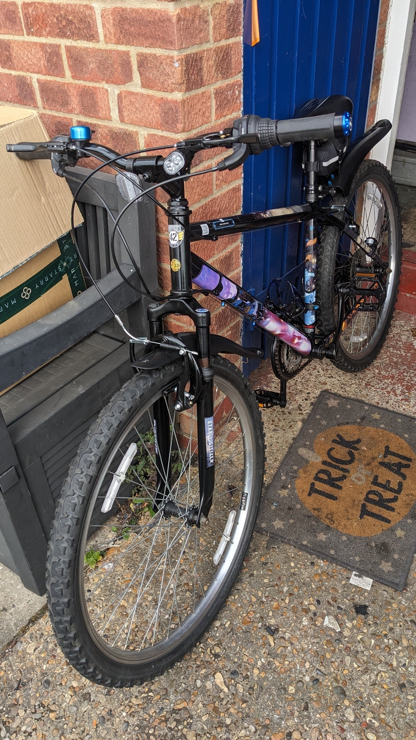 still see some wear on the forks, not much I can do there, cant repaint it or anything as it will just rub off again. its ok, it still works. new brake calipers, pipes, cables and handle activators, front and back, everything needed for &7.50.