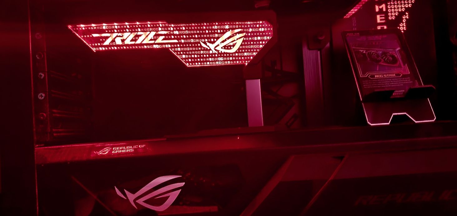 I got the HerculeX as you noticed since i'm currently on a make do micro-atx mb it doesn't quite reach even with the extension part so I folded a piece of paper 30 or more times!