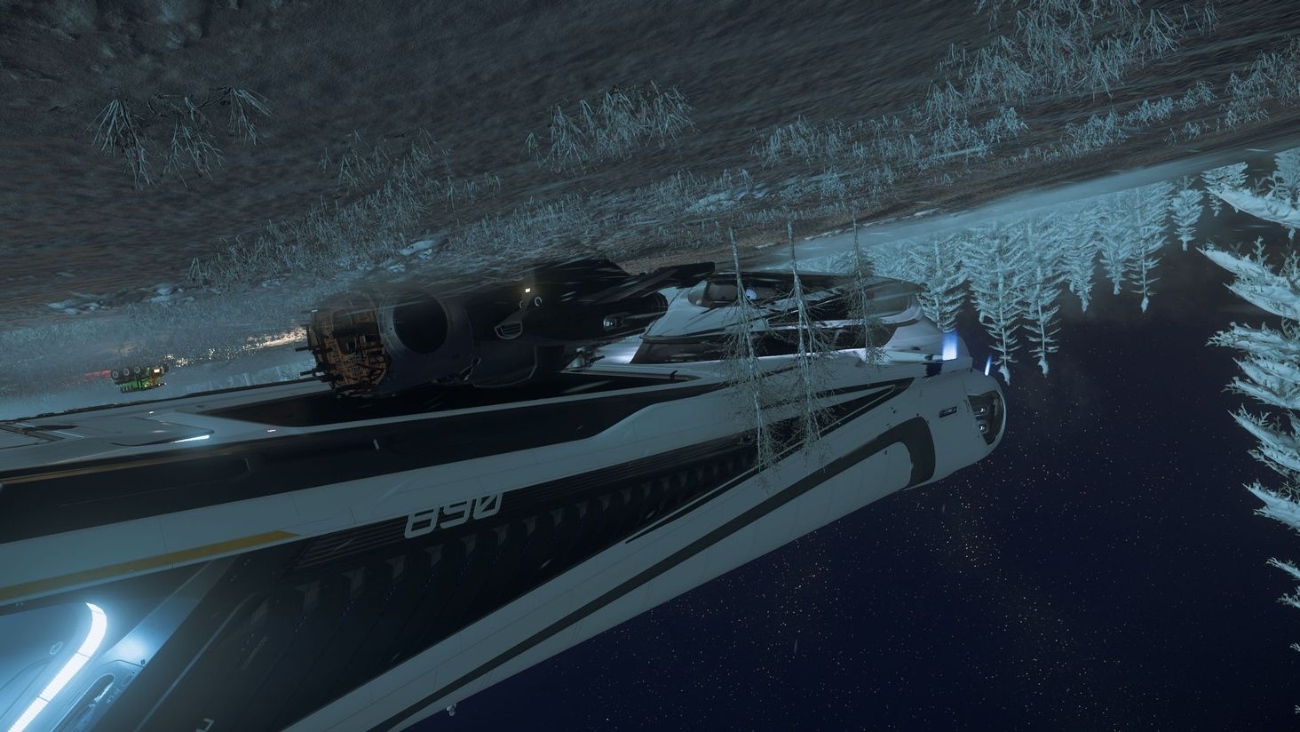 @TripRodriguez_TTV had the idea of flipping the 890 upside down and use its top hangar elevator deck to "suck" the Freelancer wreck onto it